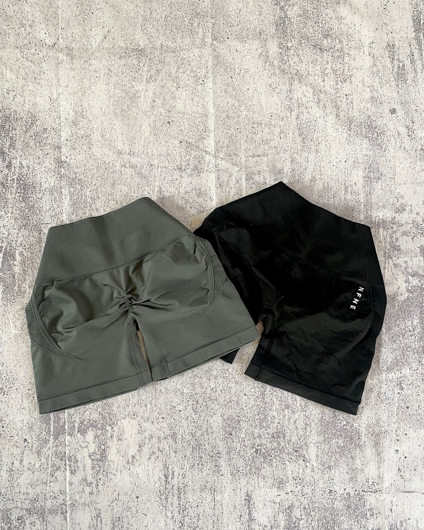 Flex scrunch shorts