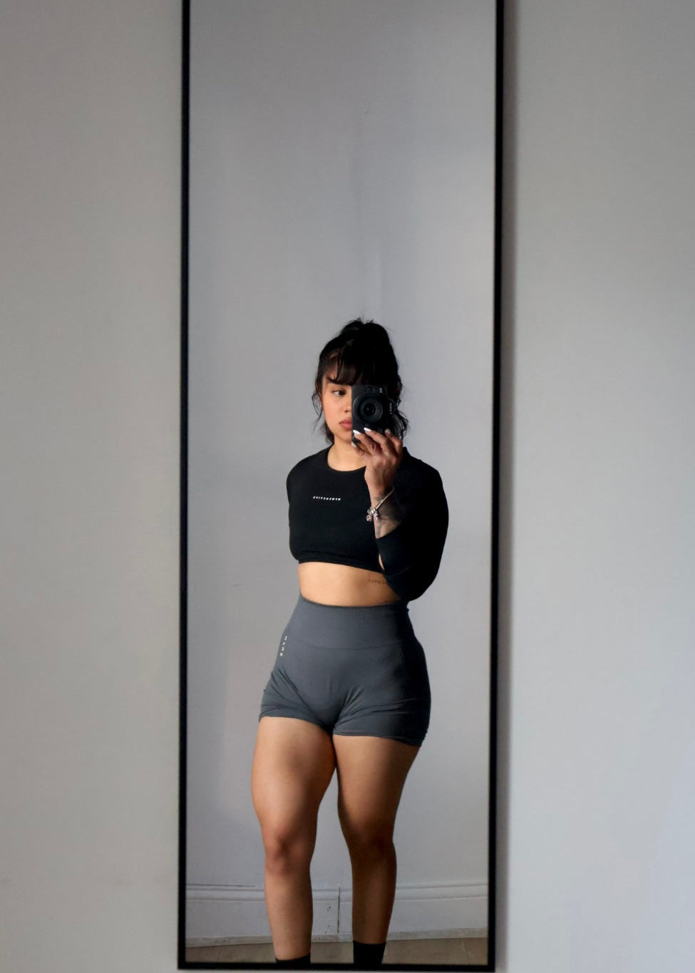 Flex scrunch shorts