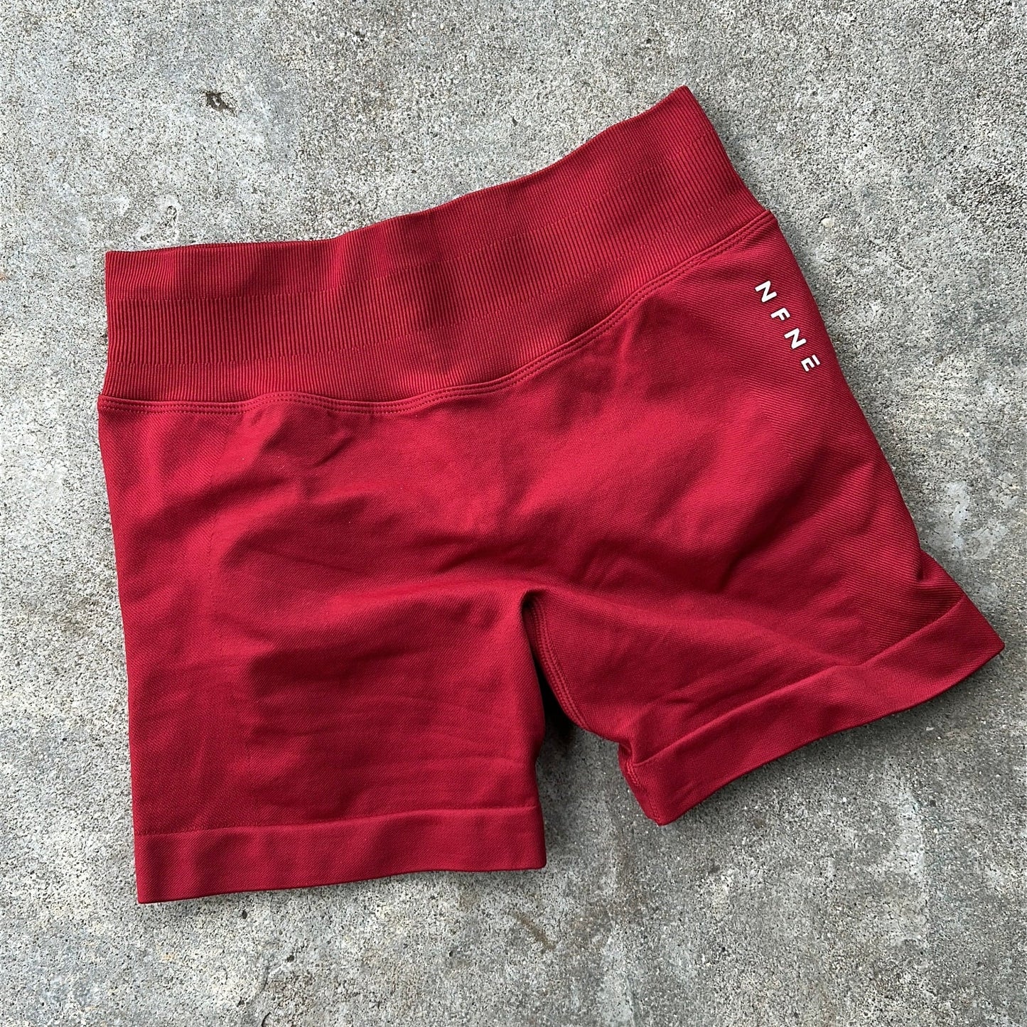 Essential seamless shorts