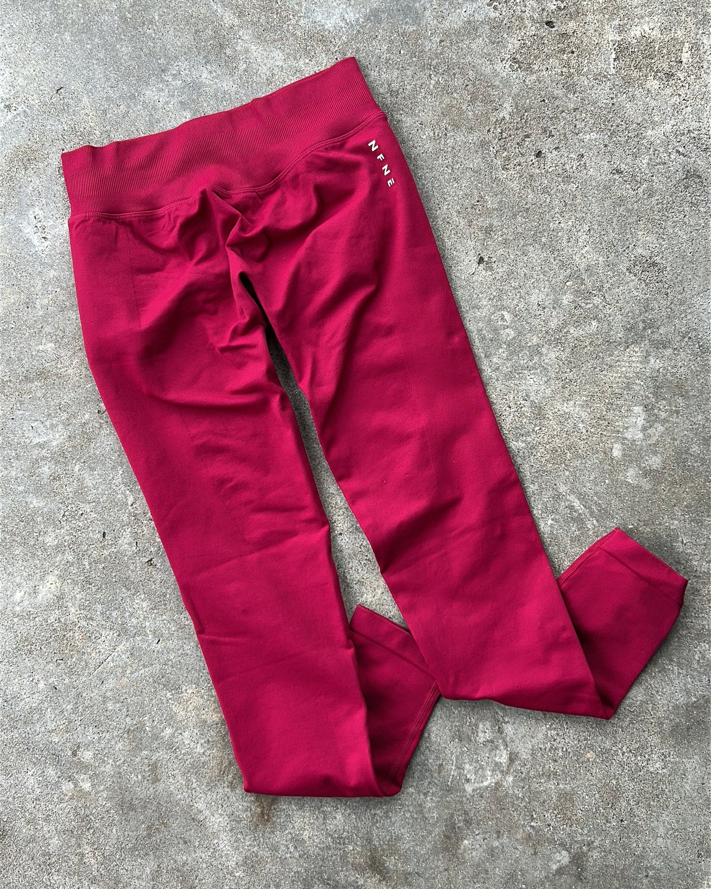 Essential low rise leggings