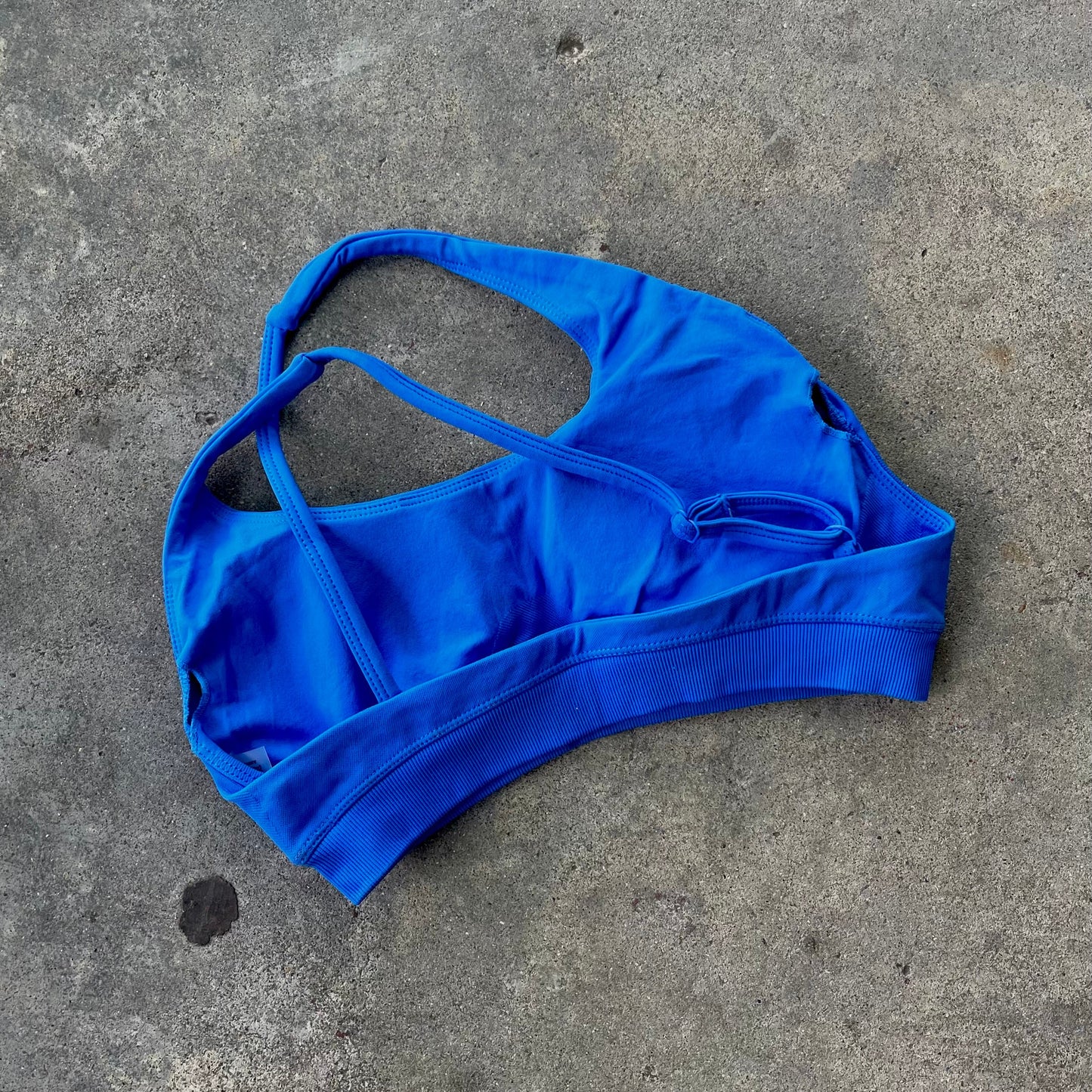 Essential Asymmetric Sports bra