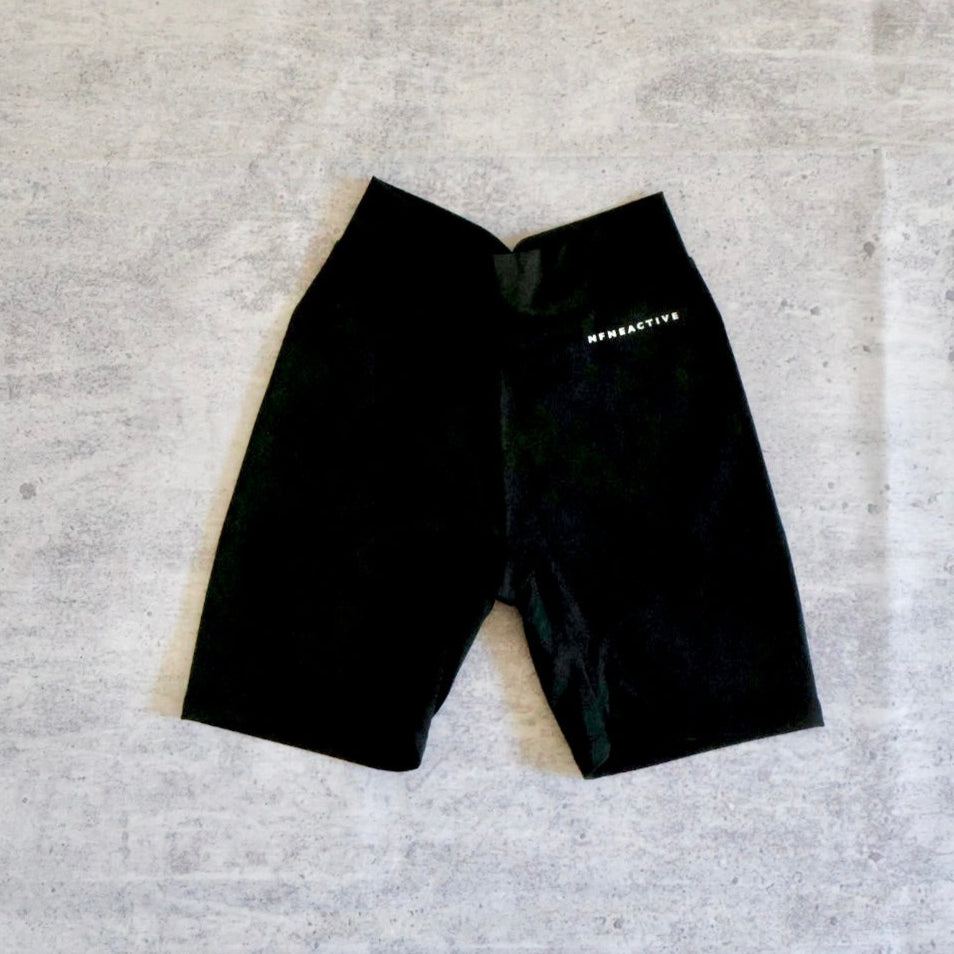 Power V-Scrunch Shorts