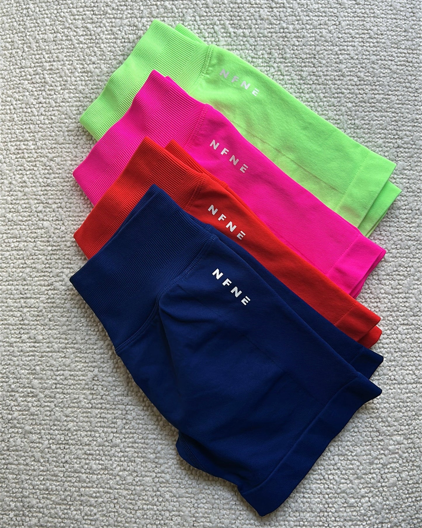 Essential seamless shorts